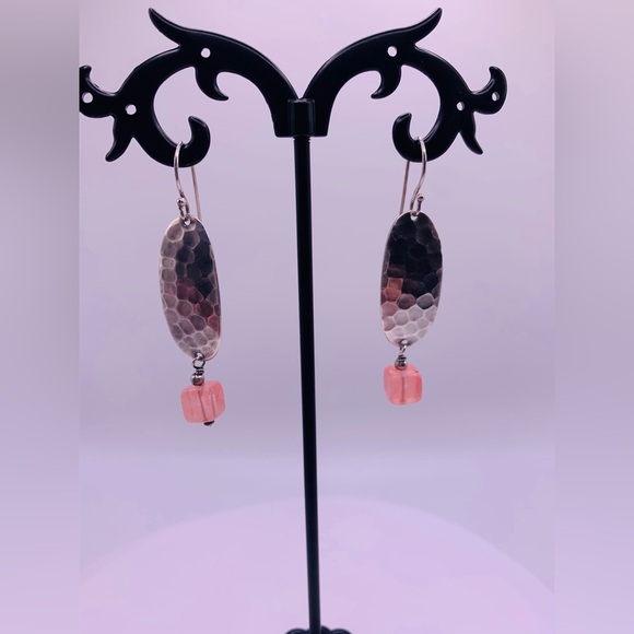 Silpada RARE HTF Sterling Hammered Oxidized Cherry Crystal Earrings - Picture 3 of 13